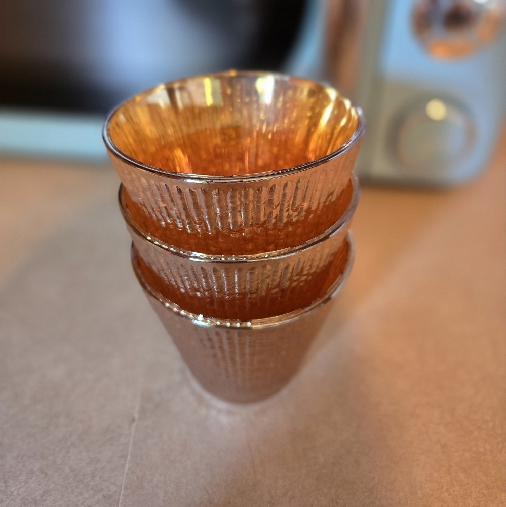 Vintage Small Jeannette Glasses in Marigold Orange / Carnival Glass - Picture 2 of 7